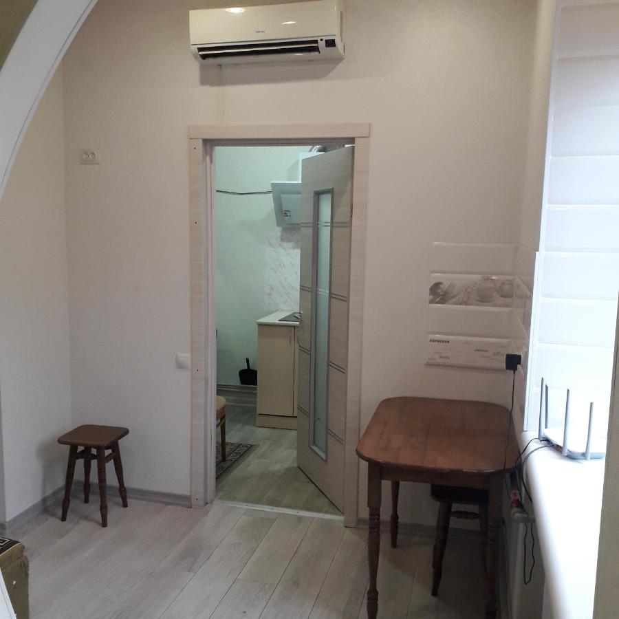 Комната Студия 1 Odesa Exterior photo